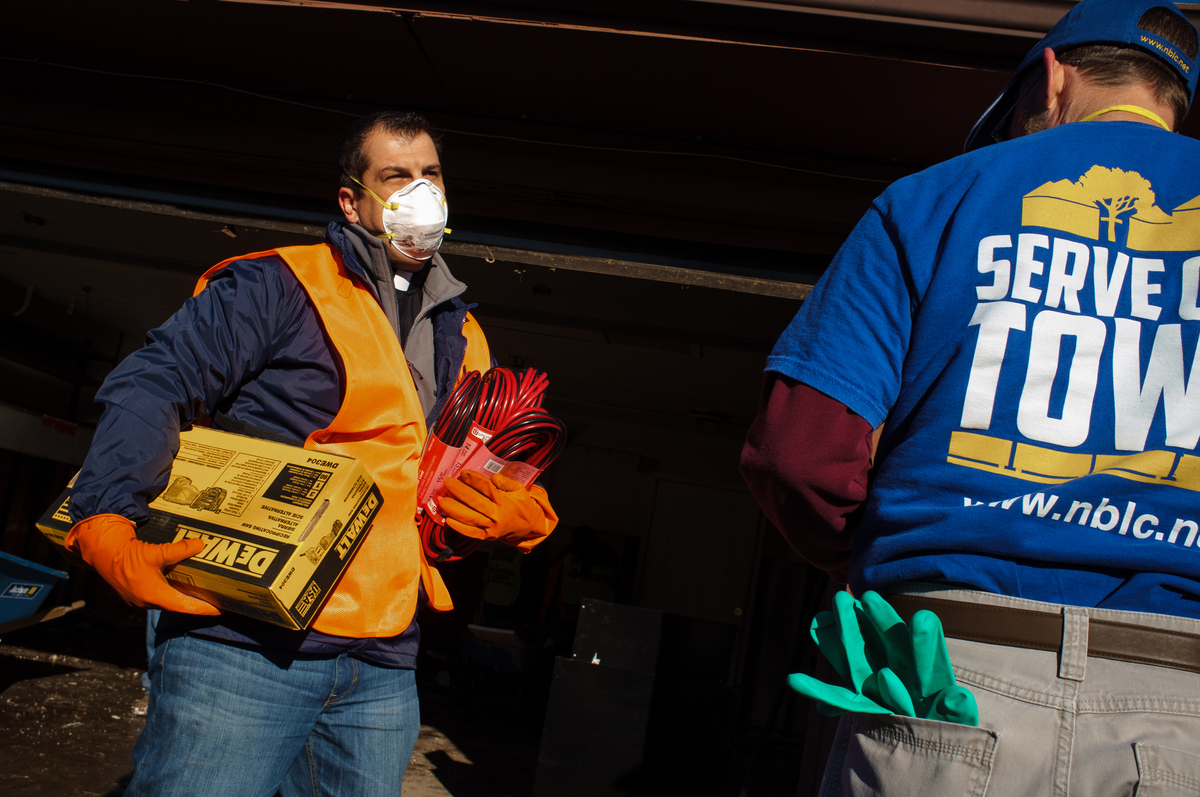 011416 eml IC flood volunteer 015