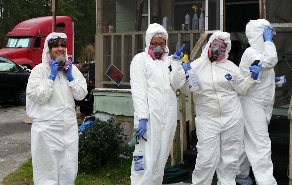 Volunteers from Valparaiso University responding to floods in SC in March 2016